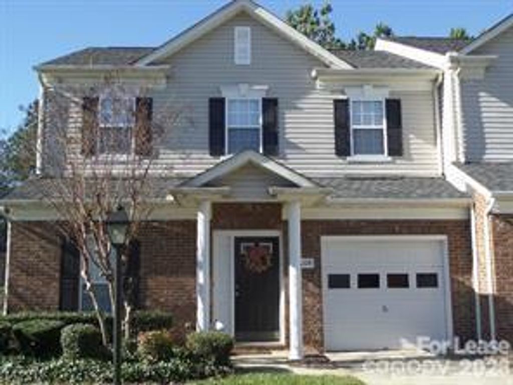 5408 Johnston Mill Court, Charlotte, NC 28269