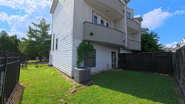 2002 Tuam Street, Houston, TX 77004