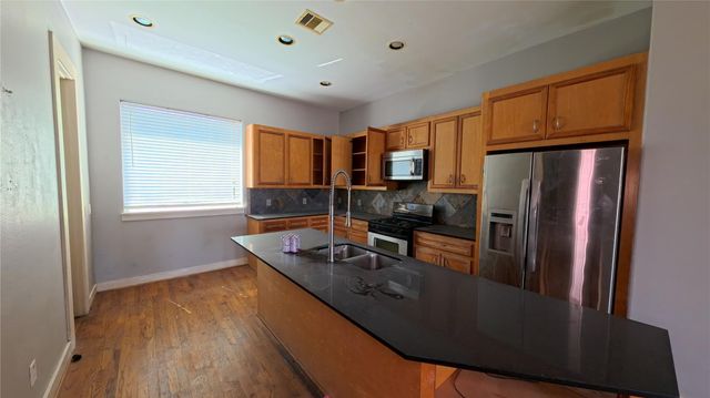 2002 Tuam Street, Houston, TX 77004