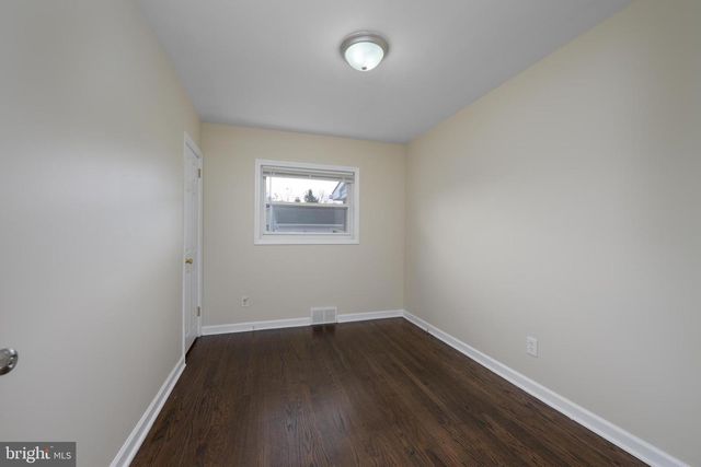 244 POMONA AVE, Glassboro, NJ 08028