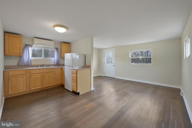 244 POMONA AVE, Glassboro, NJ 08028