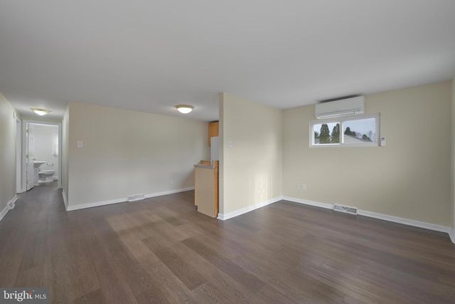 244 POMONA AVE, Glassboro, NJ 08028