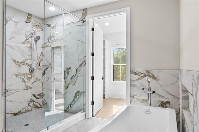 3613 Summit Lakes Drive, Browns Summit, NC 27214