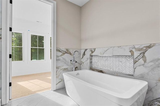 3613 Summit Lakes Drive, Browns Summit, NC 27214