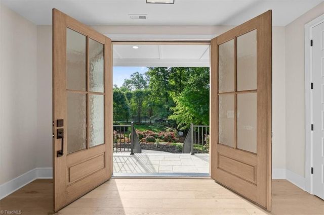 3613 Summit Lakes Drive, Browns Summit, NC 27214