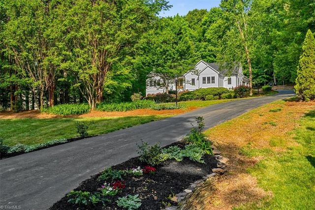 3613 Summit Lakes Drive, Browns Summit, NC 27214