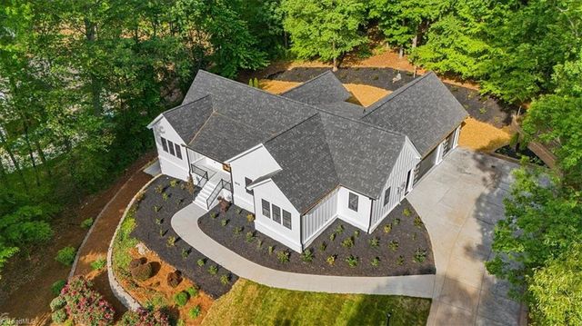 3613 Summit Lakes Drive, Browns Summit, NC 27214