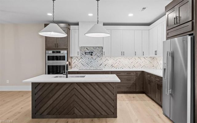 3613 Summit Lakes Drive, Browns Summit, NC 27214