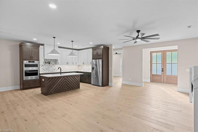 3613 Summit Lakes Drive, Browns Summit, NC 27214