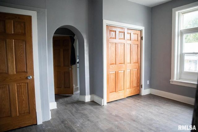 430 E 7TH Street, Davenport, IA 52803