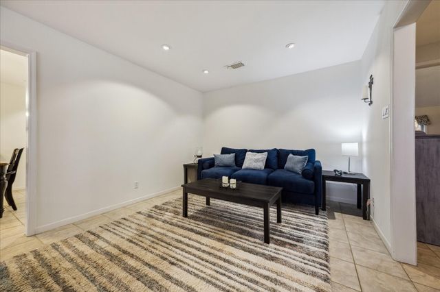 311 Forest Lake Drive, Taylor Lake Village, TX 77586