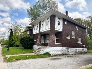 10-12 Waltham Street, Hammond, IN 46320