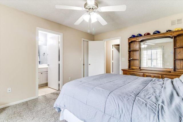 216 W Poplar St, Goddard, KS 67052