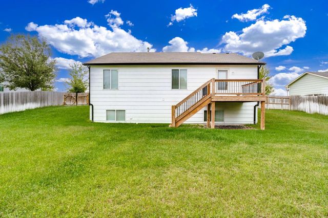 216 W Poplar St, Goddard, KS 67052