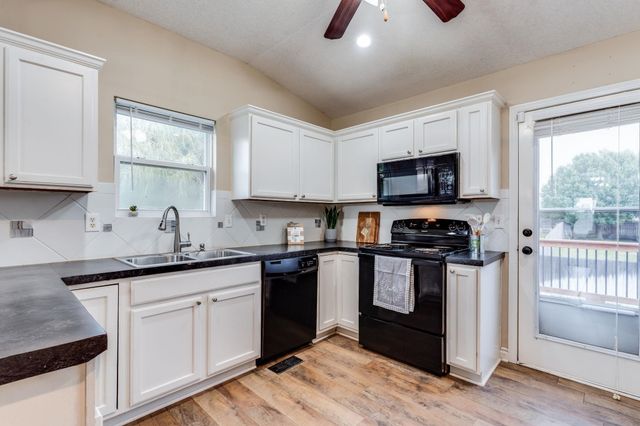 216 W Poplar St, Goddard, KS 67052