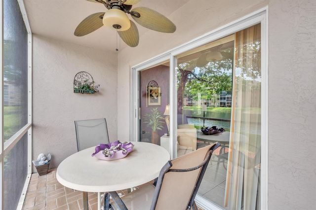 9560 WELDON Circle J110, Tamarac, FL 33321