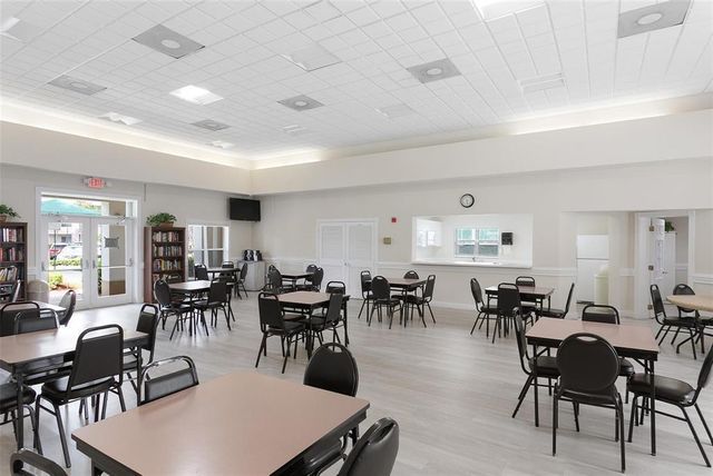 9560 WELDON Circle J110, Tamarac, FL 33321