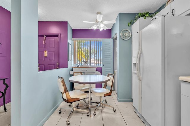9560 WELDON Circle J110, Tamarac, FL 33321
