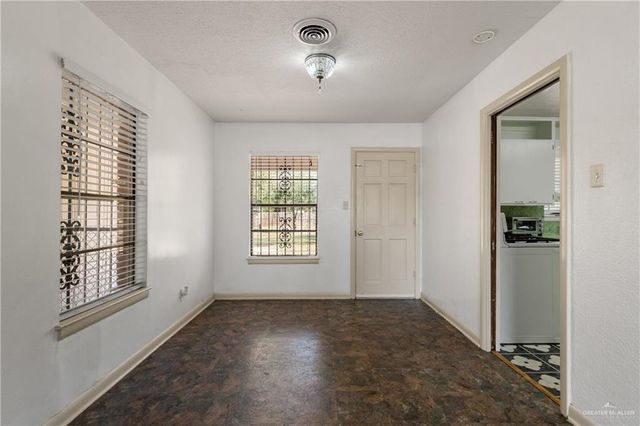 1417 E Bowie Avenue, Harlingen, TX 78550