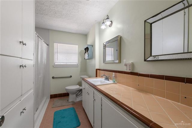 1417 E Bowie Avenue, Harlingen, TX 78550