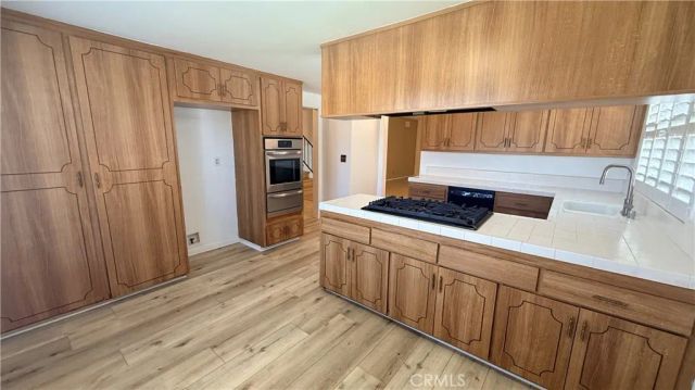 1438 W 124th, Los Angeles, CA 90047