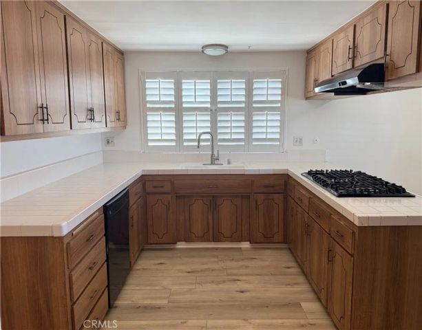 1438 W 124th, Los Angeles, CA 90047