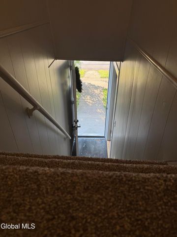 44 W 8th Avenue, Gloversville, NY 12078