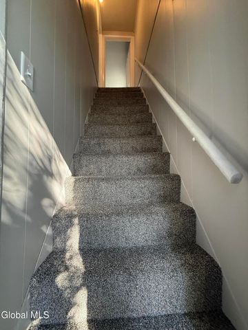 44 W 8th Avenue, Gloversville, NY 12078