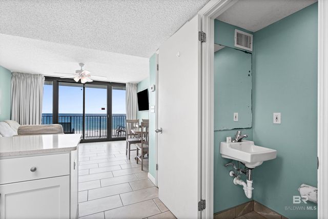 201 E Beach Boulevard 307, Gulf Shores, AL 36542