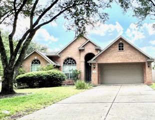 715 Tyler Run Run, Sugar Land, TX 77479