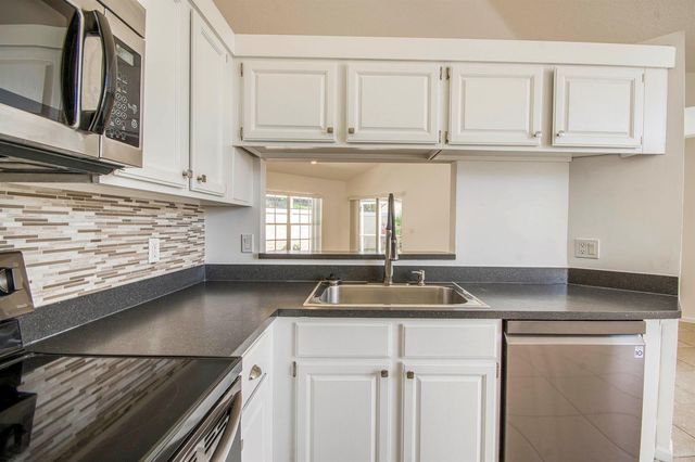252 Moccasin Trail W, Jupiter, FL 33458