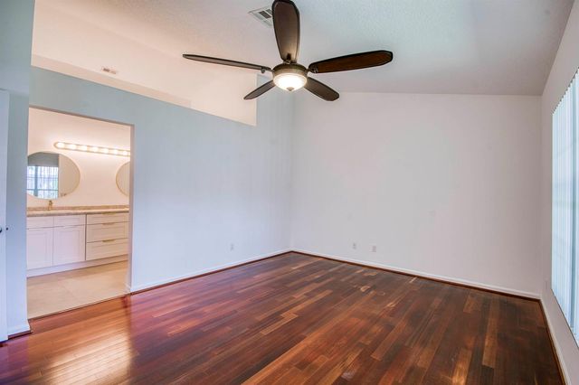252 Moccasin Trail W, Jupiter, FL 33458