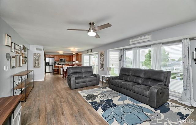 64 Old Chesapeake Drive, Wentzville, MO 63385