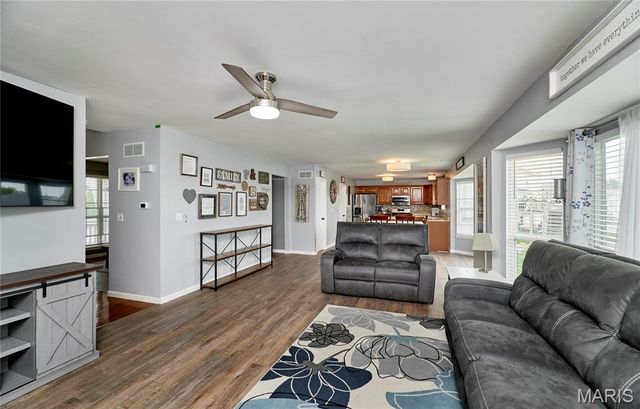 64 Old Chesapeake Drive, Wentzville, MO 63385