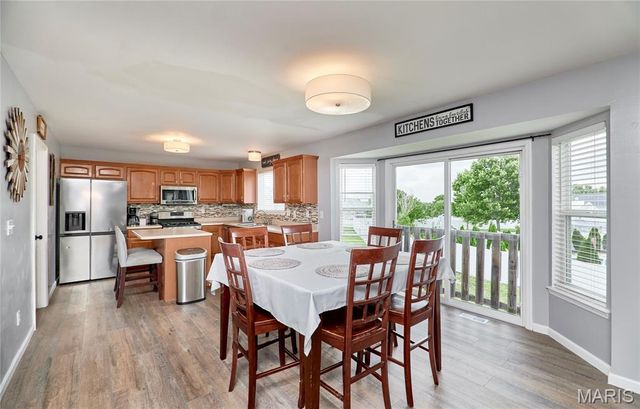 64 Old Chesapeake Drive, Wentzville, MO 63385