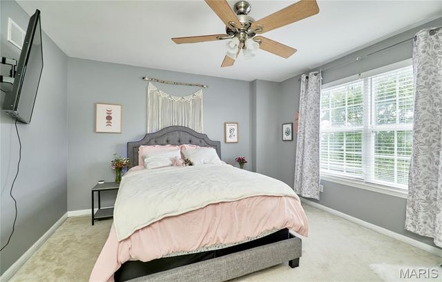 64 Old Chesapeake Drive, Wentzville, MO 63385