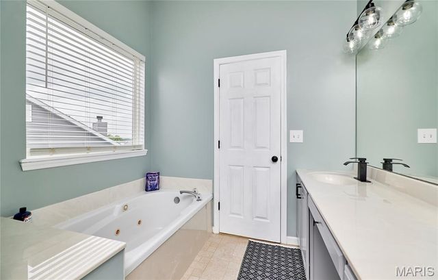 64 Old Chesapeake Drive, Wentzville, MO 63385