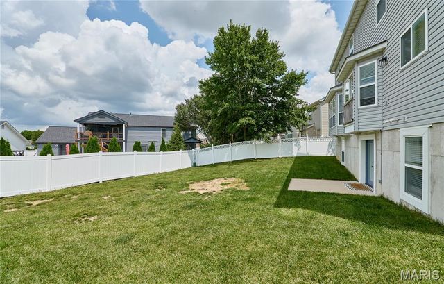 64 Old Chesapeake Drive, Wentzville, MO 63385