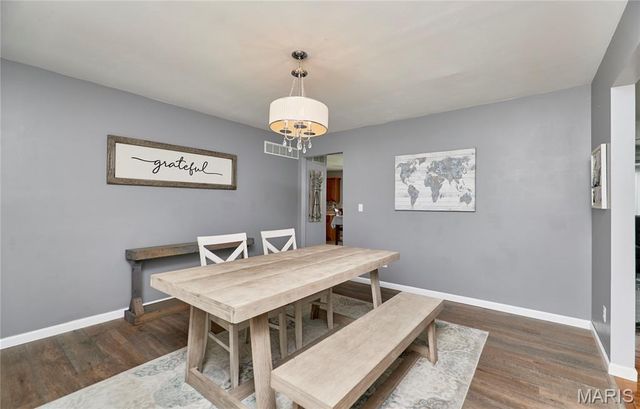 64 Old Chesapeake Drive, Wentzville, MO 63385