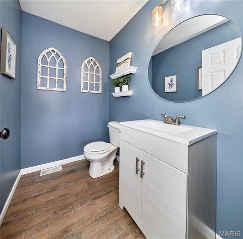 64 Old Chesapeake Drive, Wentzville, MO 63385