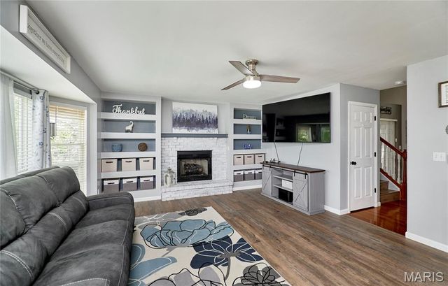 64 Old Chesapeake Drive, Wentzville, MO 63385