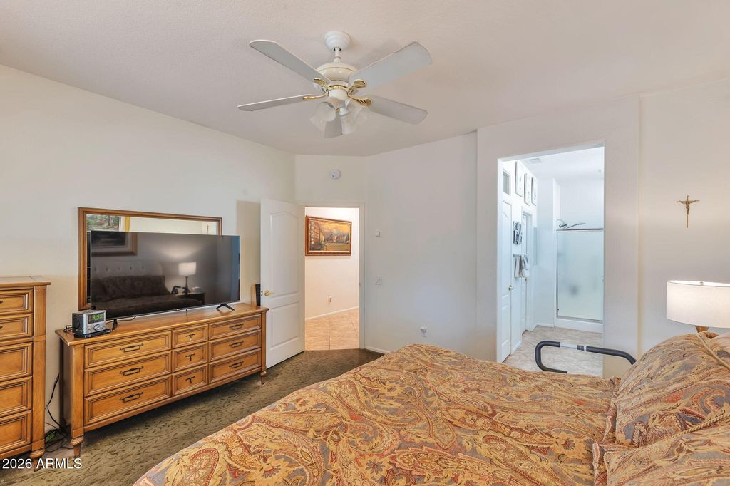 Image 16 of property listing at 15235 W PASADENA Drive, Surprise, AZ 85374