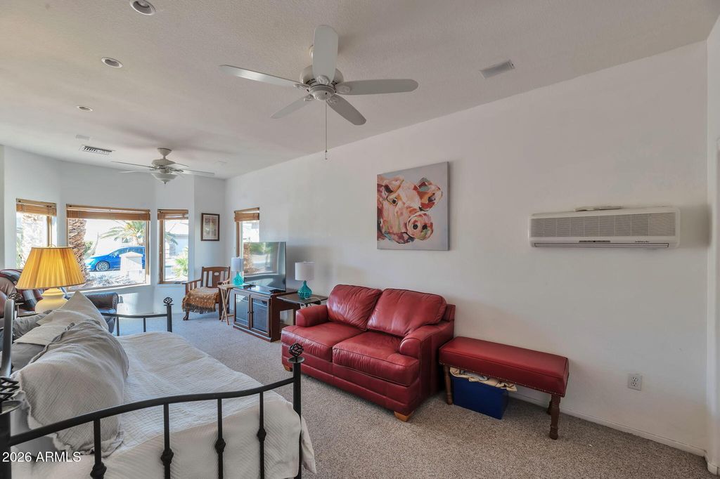 Image 19 of property listing at 15235 W PASADENA Drive, Surprise, AZ 85374