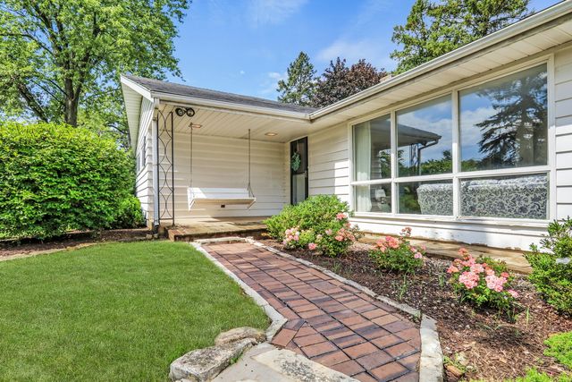 2414 Sunset Avenue, Waukegan, IL 60087