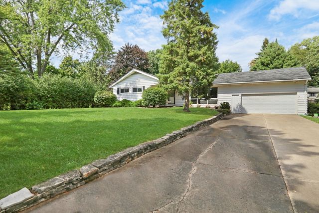 2414 Sunset Avenue, Waukegan, IL 60087