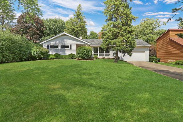 2414 Sunset Avenue, Waukegan, IL 60087