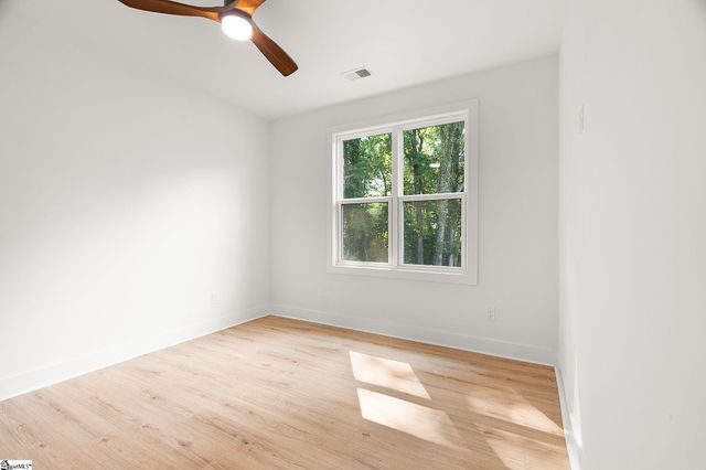 119A Woodland Drive, Fountain Inn, SC 29644