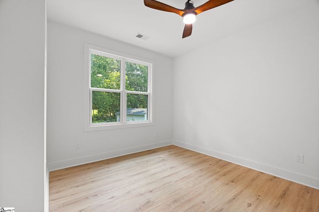 119A Woodland Drive, Fountain Inn, SC 29644