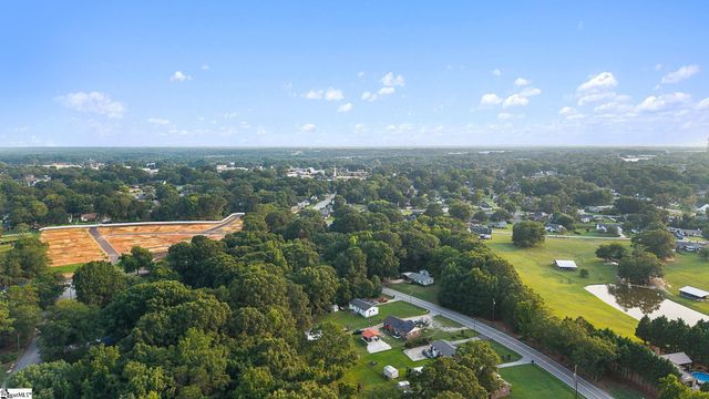 119A Woodland Drive, Fountain Inn, SC 29644