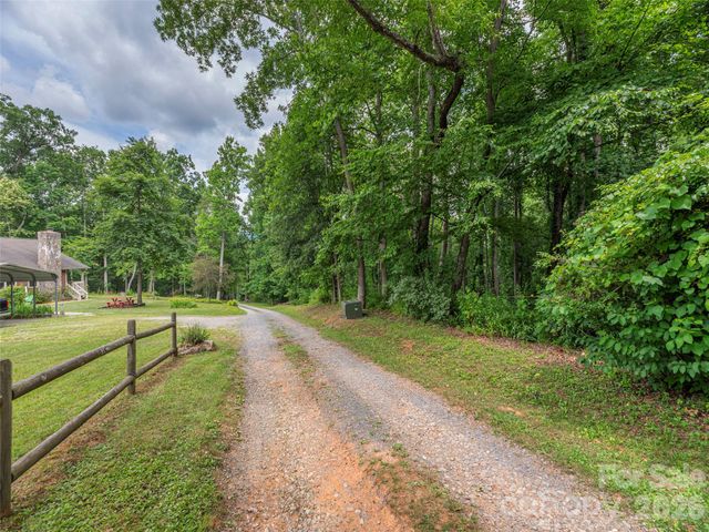 241 Clyde View Heights, Clyde, NC 28721